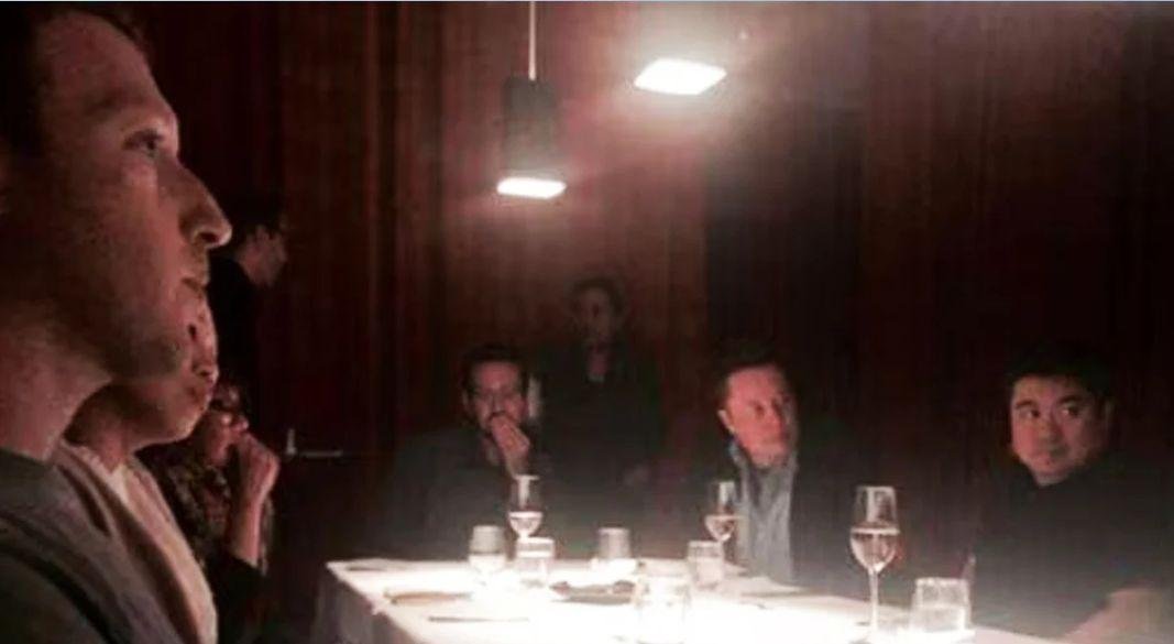 মাস্ক ও জুকারবার্গ