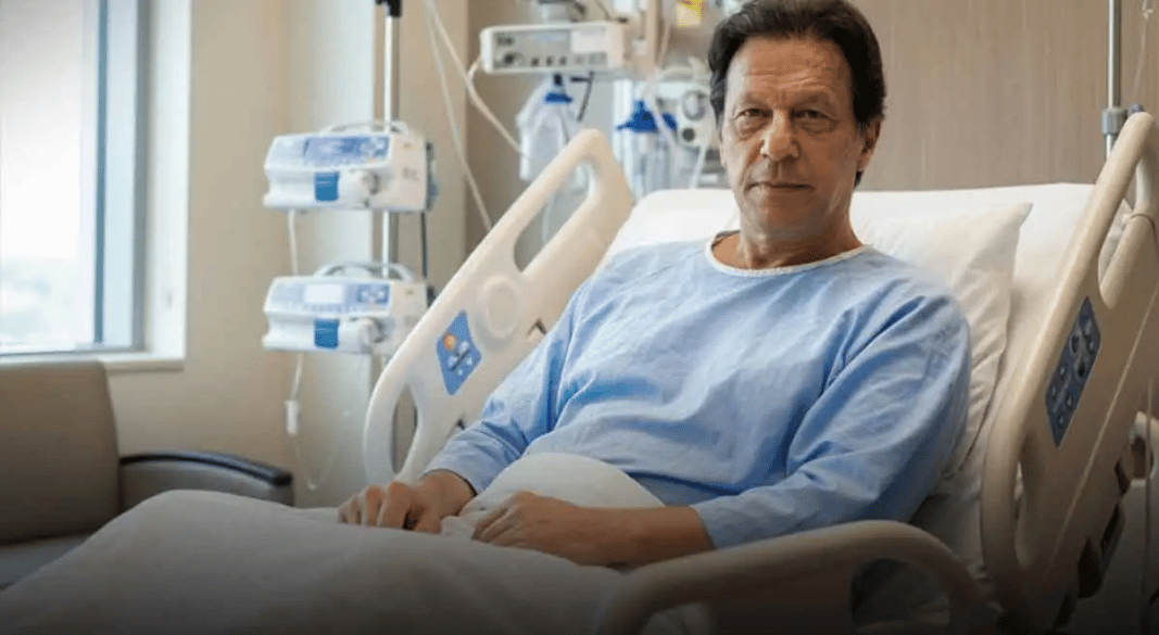 আদালতের সিদ্ধান্তেই নির্ভর করছে ইমরান খানের চিকিৎসা ব্যবস্থা