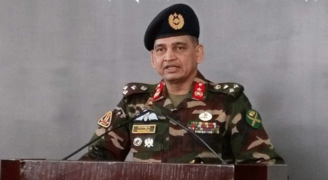 এক লাখ সেনাসদস্য মোতায়েন