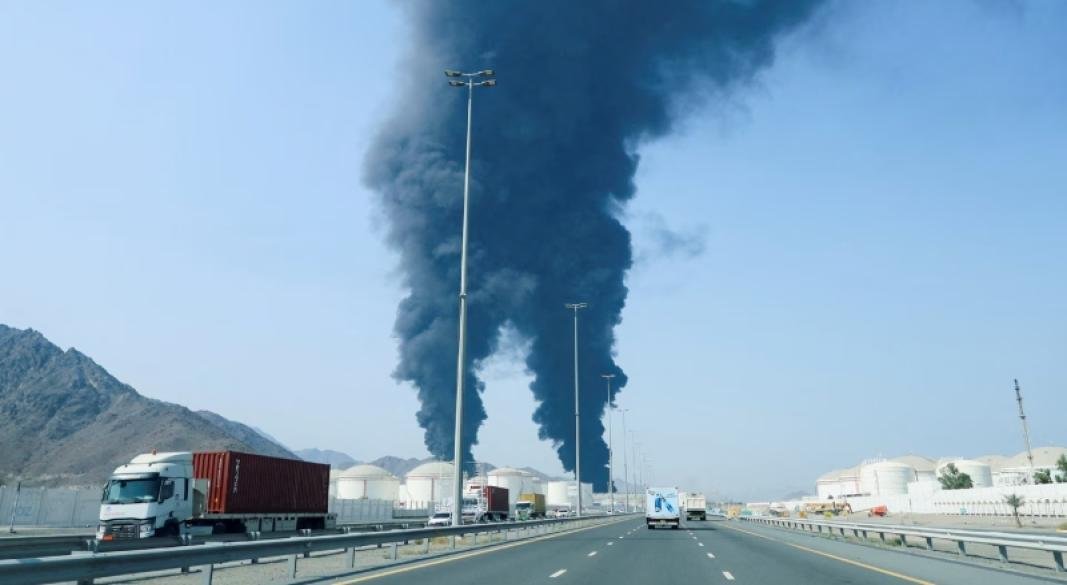মধ্যপ্রাচ্যে জ্বালানি-সংশ্লিষ্ট স্থাপনায় হামলা বাড়ছে। ছবি: রয়টার্স