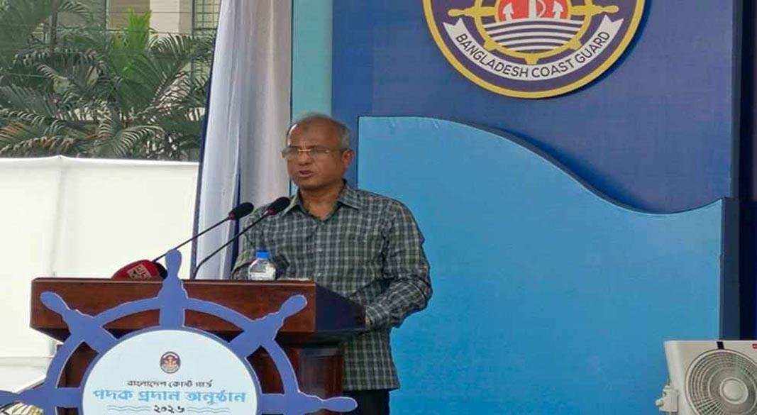 স্বরাষ্ট্র উপদেষ্টা লেফটেন্যান্ট জেনারেল (অব.) মো. জাহাঙ্গীর আলম চৌধুরী