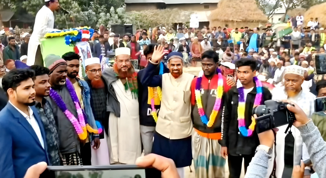 নওগাঁয় জামায়াতে যোগ দিলেন ৫ হিন্দু যুবক