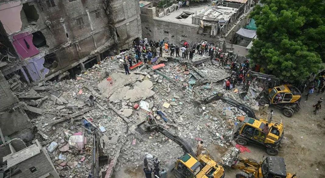 করাচিতে সিলিন্ডার বিস্ফোরণ