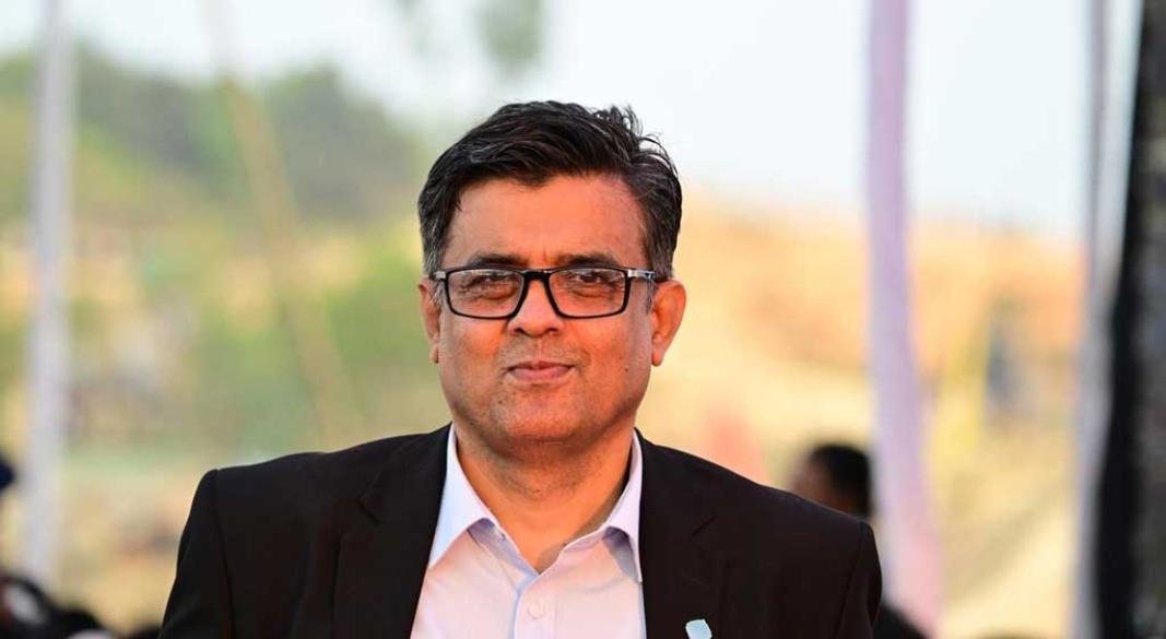 শফিকুল আলম, সাংবাদিক এবং বাংলাদেশের প্রধান উপদেষ্টার সাবেক প্রেস সচিব।