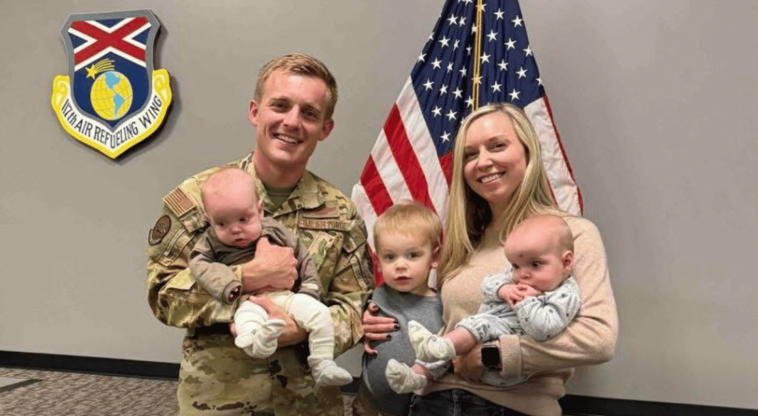 ইরাকে বিমান দুর্ঘটনায় নিহত সেনা, তিন সন্তানের বাবার পরিবারে মিলিয়ন ডলারের তহবিল