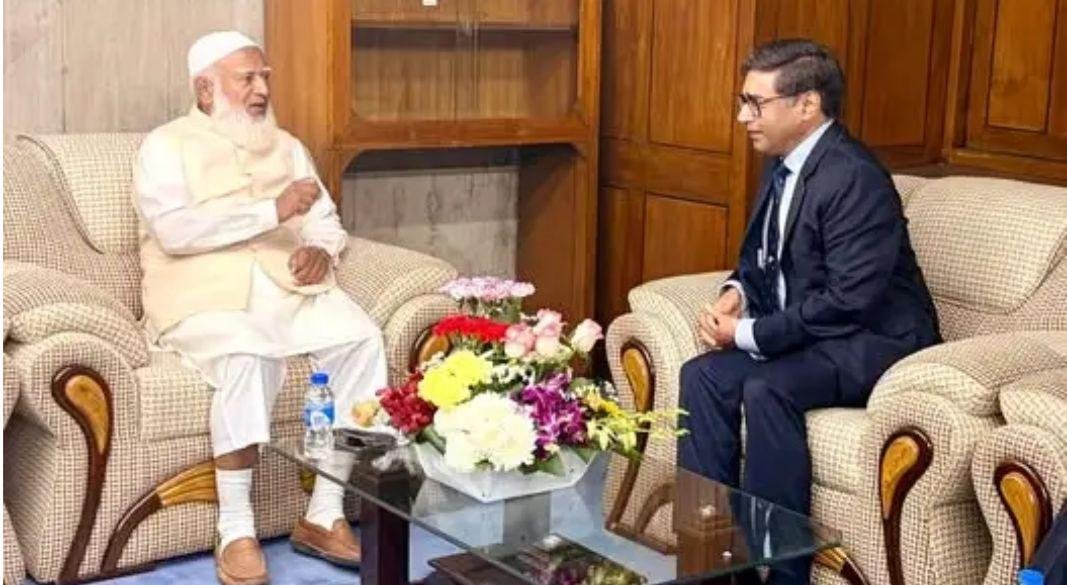 বাংলাদেশের বিরোধীদলীয় নেতা ডা. শফিকুর রহমান এবং ভারতের বিদেশ সচিব বিক্রম মিস্রি