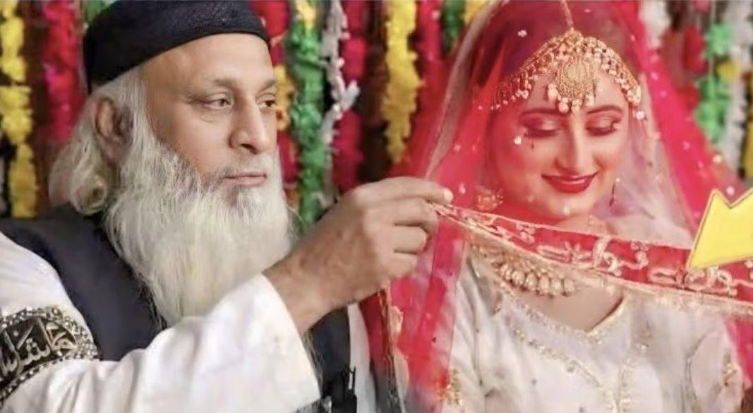 নববধূর সঙ্গে হাকিম বাবর।