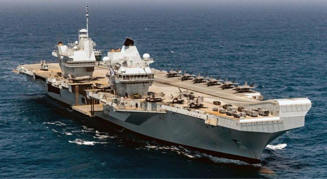 রাজকীয় নৌবাহিনীর অন্যতম শক্তিশালী বিমানবাহী রণতরী এইচএমএস প্রিন্স অফ ওয়েলস