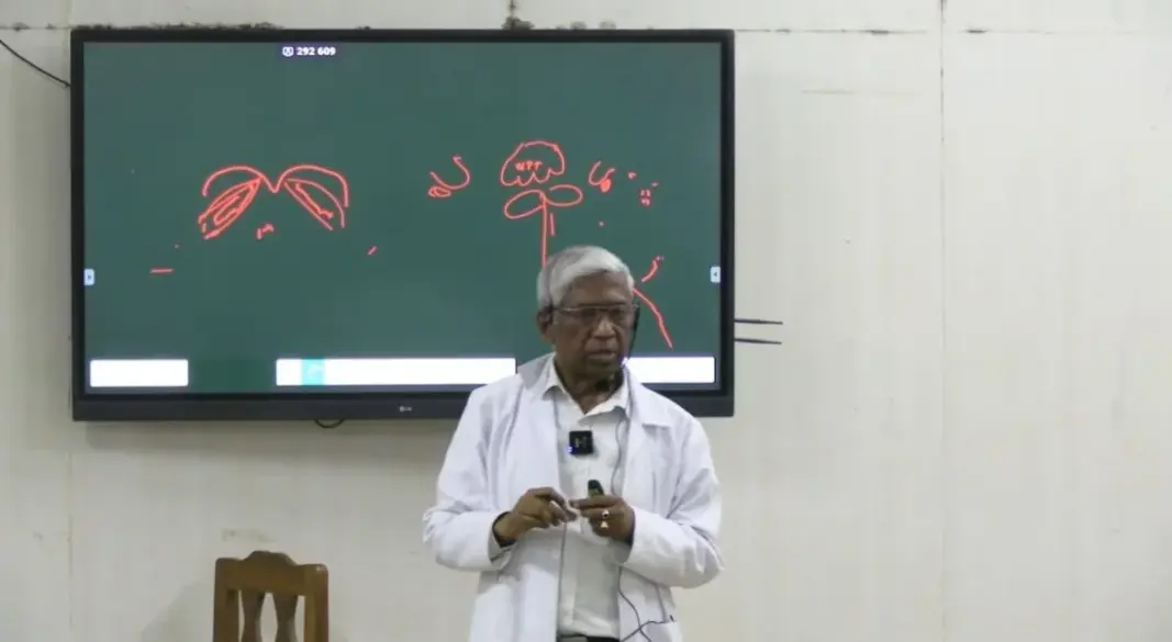ত্রিপুরায় মেডিকেল কলেজে শিক্ষকতা করছেন পলাতক আওয়ামী লীগ নেতা ডা. প্রাণ গোপাল দত্ত | ছবি: সংগৃহীত