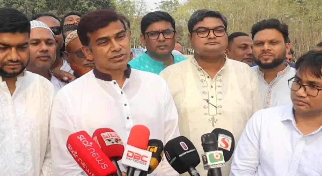 পানিসম্পদ মন্ত্রণালয়ের প্রতিমন্ত্রী ফরহাদ হোসেন আজাদ।