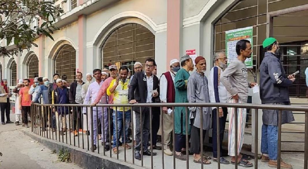 ভোটদানের লাইন। ছবি: সংগৃহীত