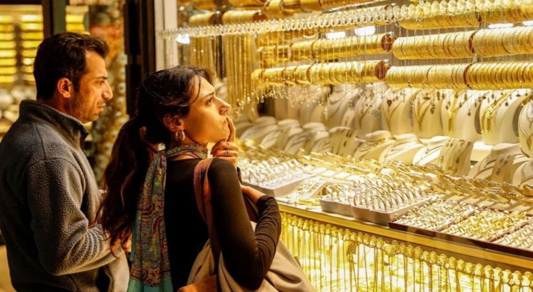 দেশের বাজারে বেড়েছে স্বর্ণের দাম। সংগৃহীত ছবি