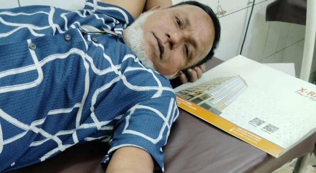 গুলিবিদ্ধ ১৬ নম্বর ওয়ার্ড বিএনপির সহ-সাধারণ সম্পাদক শফিকুল ইসলাম । ছবি: সংগৃহীত