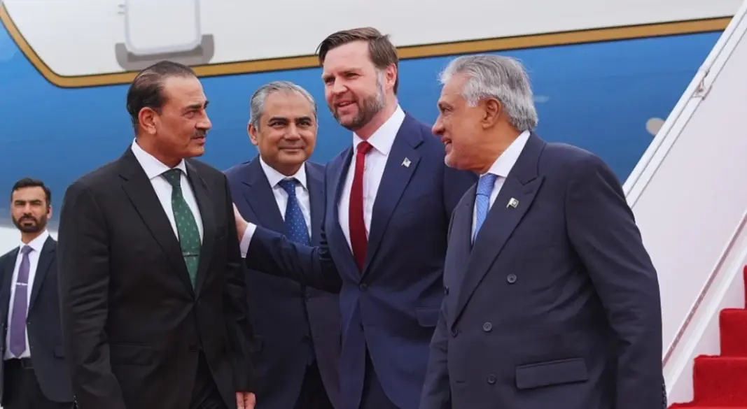 পাকিস্তানে ইরান যুক্তরাষ্ট্রের কূটনৈতিক বৃন্দ। ছবি: সংগৃহীত