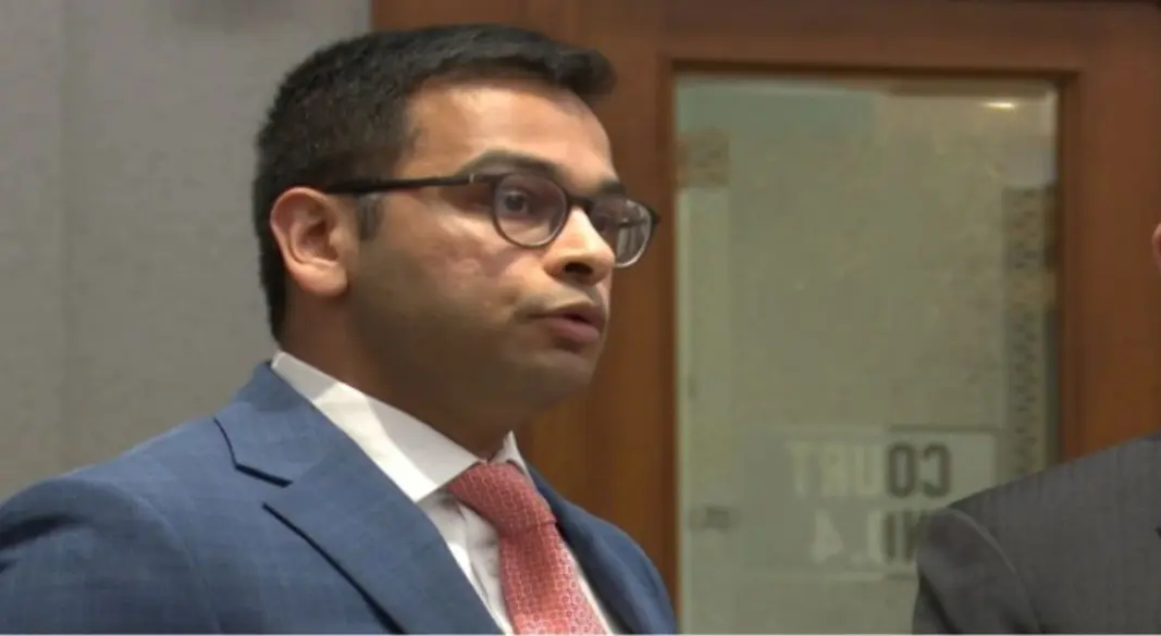 আদালতের রায়ে ছয় মাসের কারাদণ্ড ও ১৫ বছর যৌন অপরাধীর তালিকায় থাকার নির্দেশ পান অদ্বৈত দেশমুখ। ছবি: সংগৃহীত