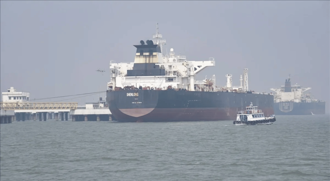 আমিরাতের প্রধান বন্দরে ট্যাঙ্কার হামলার খবর