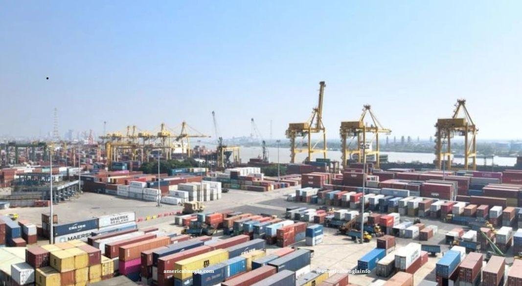 চট্টগ্রাম বন্দরে চলছে অনির্দিষ্টকালের ধর্মঘট