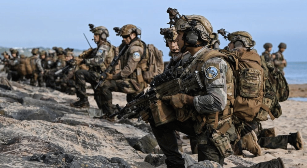 ফরাসি সেনাদের একটি দল। ছবি: সংগৃহীত