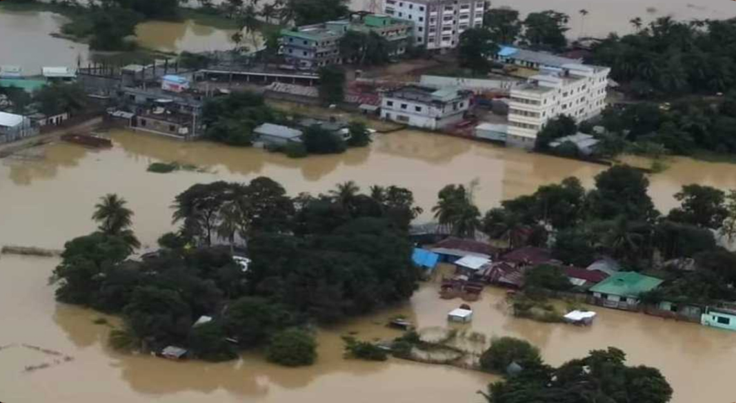 ঘানায় ভয়াবহ বন্যা: মৃত বেড়ে ৩৪, বাস্তুচ্যুত প্রায় ৯০ হাজার মানুষ