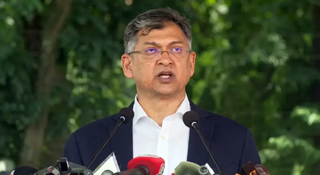 বেনজীরের জামিন বাতিল ও প্রত্যর্পণের জন্য দুবাইয়ে ল' ফার্ম নিয়োগের তথ্য জানালেন স্বরাষ্ট্রমন্ত্রী। ছবি: সংগৃহীত