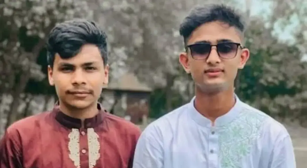 প্রশংসায় ভাসছেন দুই কলেজছা