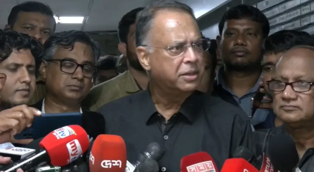 ভারতের হাইকমিশনারের সঙ্গে বৈঠকে দুই দেশের বিদ্যুৎ ও জ্বালানি খাতে সহযোগিতা জোরদারের আহ্বান জানান মন্ত্রী ইকবাল হাসান মাহমুদ। ছবি: সংগৃহীত