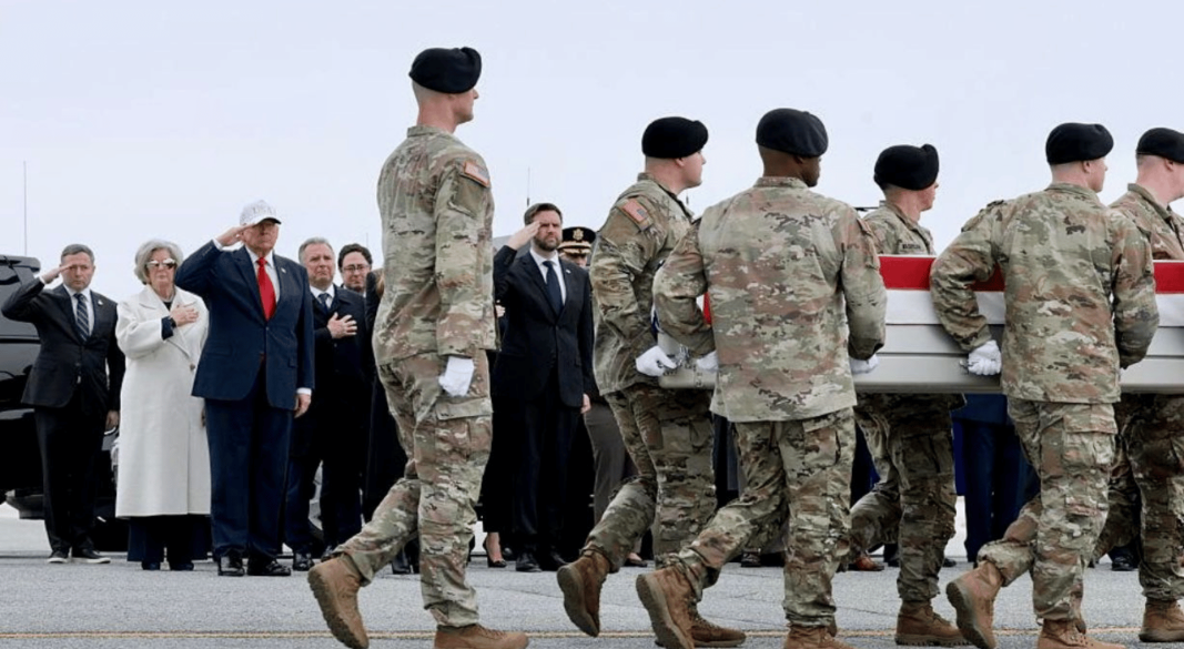 ইরান যুদ্ধে নিহত মার্কিন সেনাদের ছবি ব্যবহার করে অর্থ সংগ্রহ, ট্রাম্পের পিএসি ঘিরে বিতর্ক