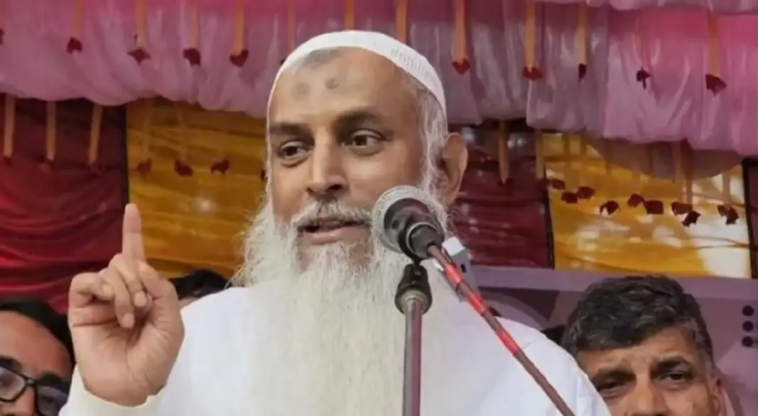 ধর্মবিষয়ক মন্ত্রী কাজী শাহ্ মোফাজ্জাল হোসাইন কায়কোবাদ।