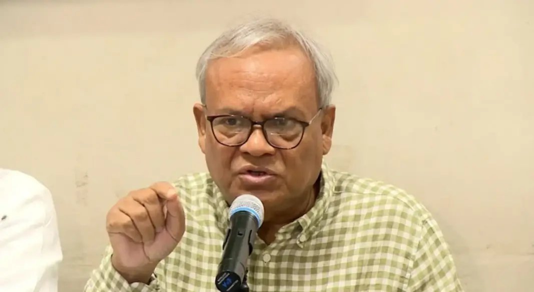 বিএনপির ভারপ্রাপ্ত মহাসচিব ও প্রধানমন্ত্রীর রাজনৈতিক উপদেষ্টা রুহুল কবির রিজভী।