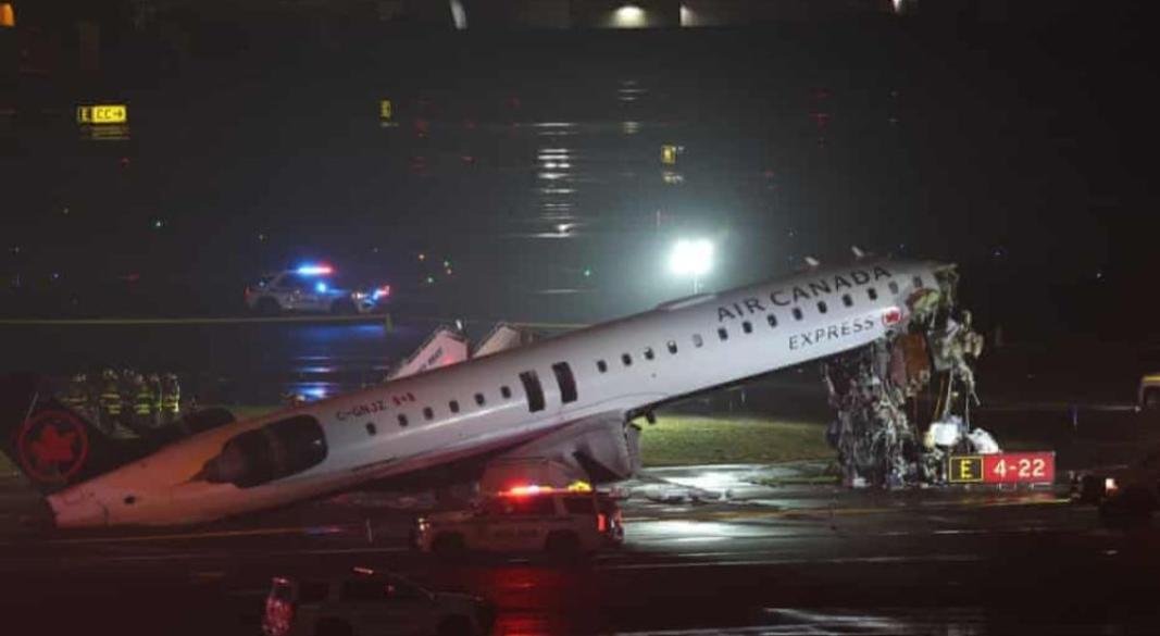 বিধ্বস্ত বিমান। ছবি: সংগৃহীত