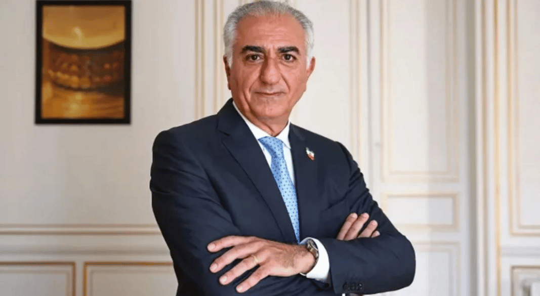 নির্বাসিত সাবেক যুবরাজ রেজা শাহ পাহলভী