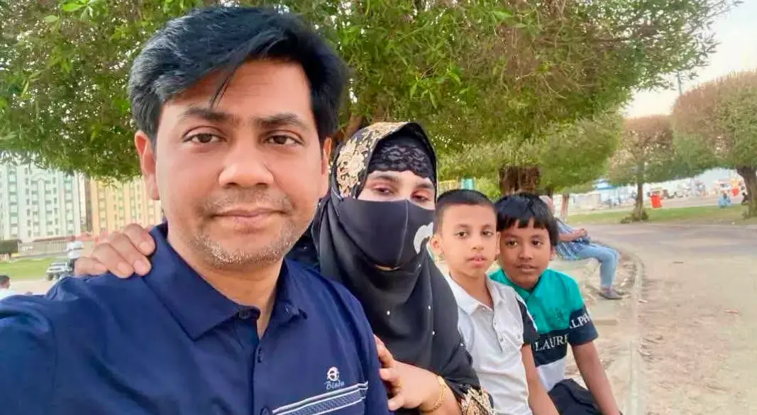ছবি: ছবিতে স্ত্রী ও সন্তানদের সঙ্গে জীবনের এক আনন্দঘন মুহূর্তে সোহাগ