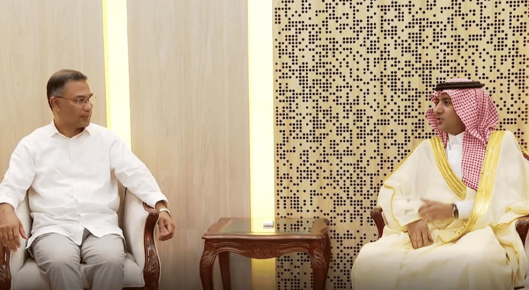 প্রধানমন্ত্রী তারেক রহমানের সাথে সাক্ষাৎ করেছেন ঢাকায় নিযুক্ত সৌদি আরবের রাষ্ট্রদূত ড. আব্দুল্লাহ জাফর এইচ বিন আবিয়া