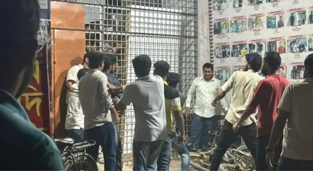 রাবিতে ছাত্রদলের হামলায় গুরুতর আহত ৪ সাংবাদিক, পরিস্থিতি সামলাতে না পারার কথা জানালেন প্রক্টর