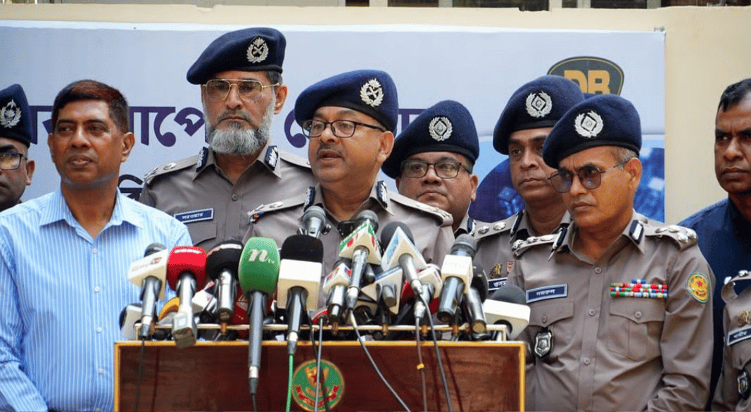 শহীদ মিনারে নির্বাচনের মতো নিশ্ছিদ্র নিরাপত্তা থাকবে ডিএমপি কমিশনার