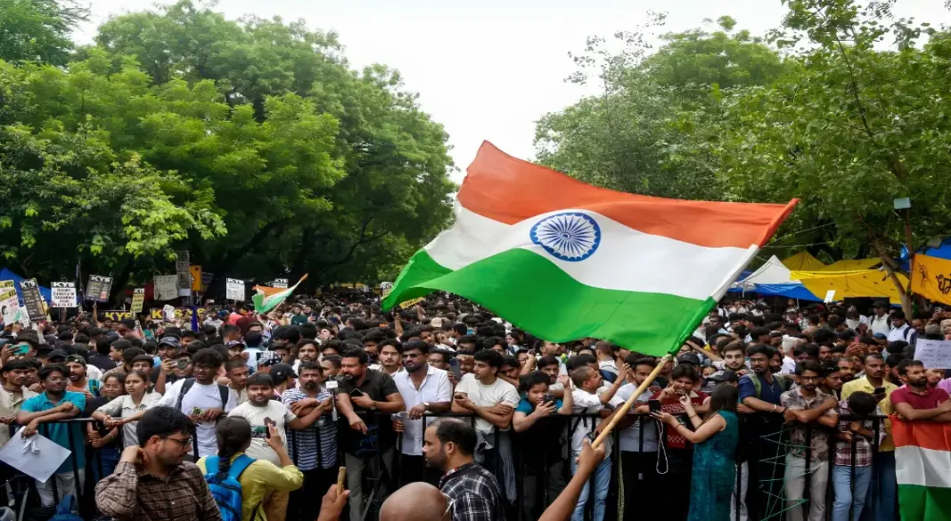 শিক্ষামন্ত্রীর পদত্যাগ ও শিক্ষা সংস্কারের দাবিতে ‘ইনকিলাব জিন্দাবাদ’ স্লোগানে দেশজুড়ে শিক্ষার্থীদের তীব্র বিক্ষোভ। ছবি সংগৃহীত