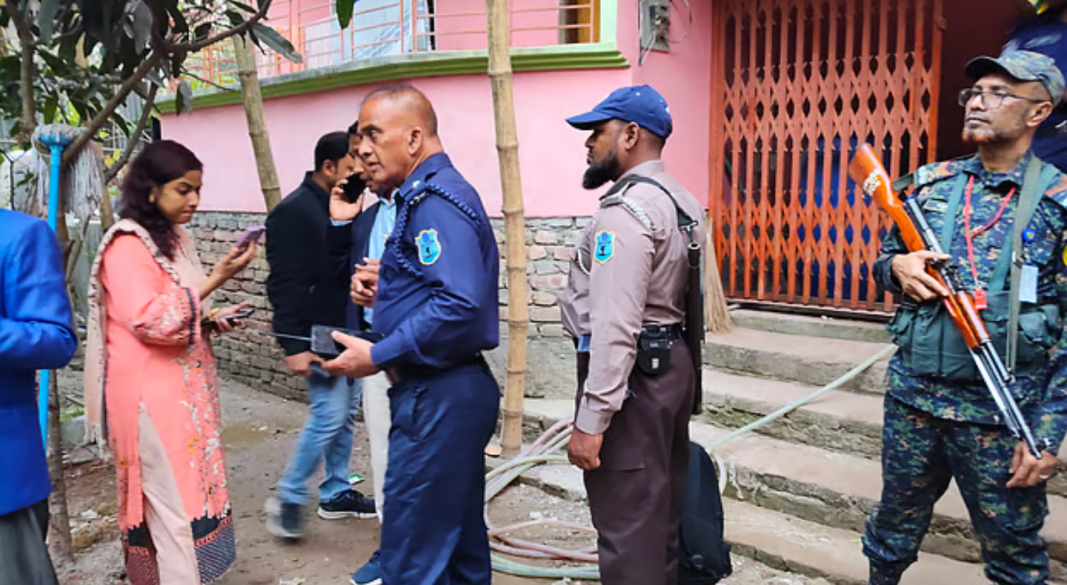 সংবাদ সম্মেলনে বক্তব্য দেন শরীয়তপুর–২ আসনের জামায়াতের প্রার্থী মাহমুদ হোসেন