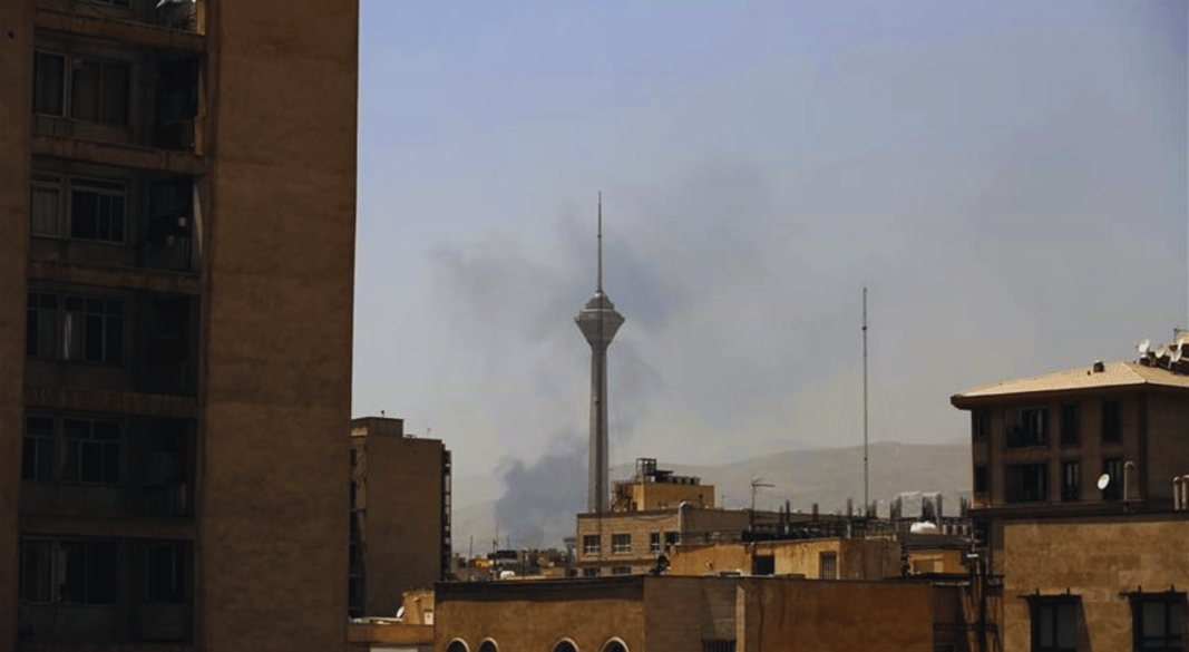 তেহরানে বিশ্ববিদ্যালয় লক্ষ্য করে হামলা চালায় যুক্তরাষ্ট্র ও ইসরায়েল