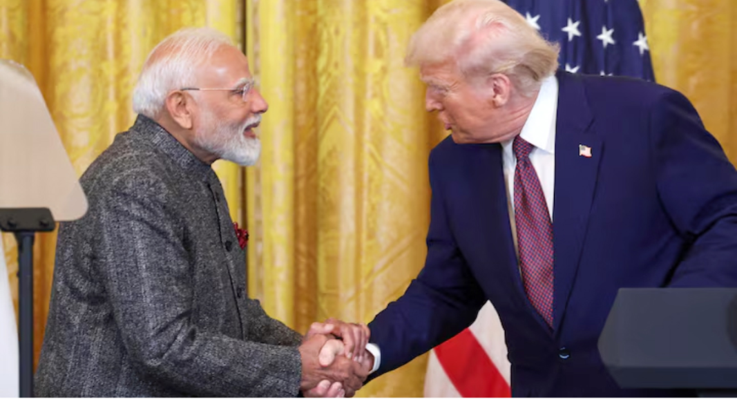 ভারতের প্রধানমন্ত্রী নরেন্দ্র মোদি ও মার্কিন প্রেসিডেন্ট ডোনাল্ড ট্রাম্প। ছবি: রয়টার্স