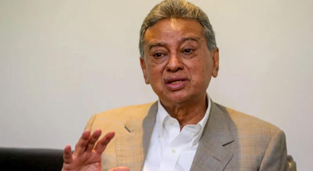 অর্থমন্ত্রী আমীর খসরু মাহমুদ চৌধুরী । ফাইল ছবি