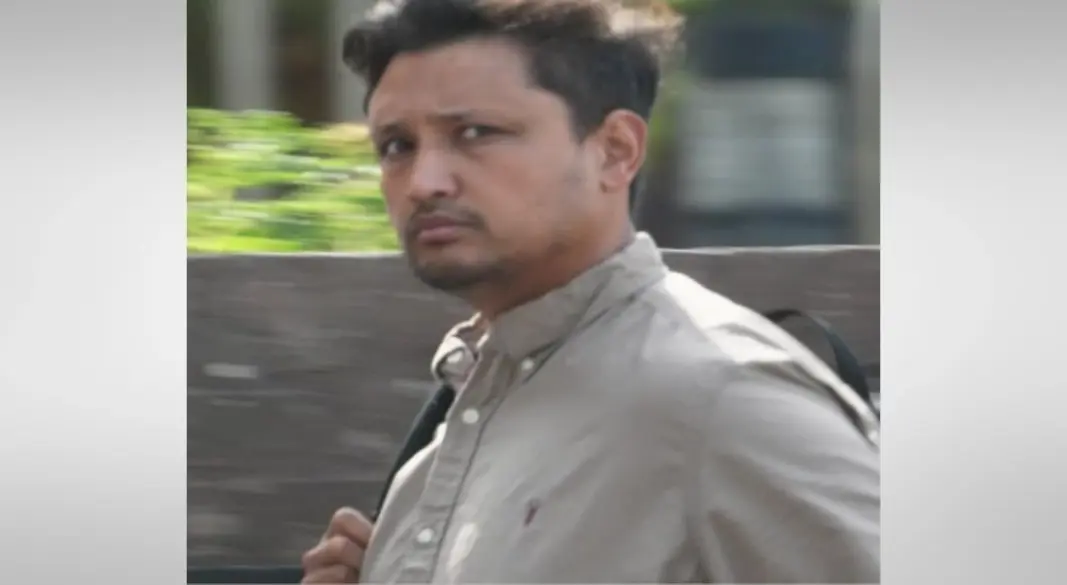 ভুয়া শিক্ষাগত যোগ্যতা দেখিয়ে এনএইচএসে চাকরি নেওয়ার অভিযোগে চার বছরের কারাদণ্ড পেয়েছেন আমরান হোসেন। ছবি: সংগৃহীত
