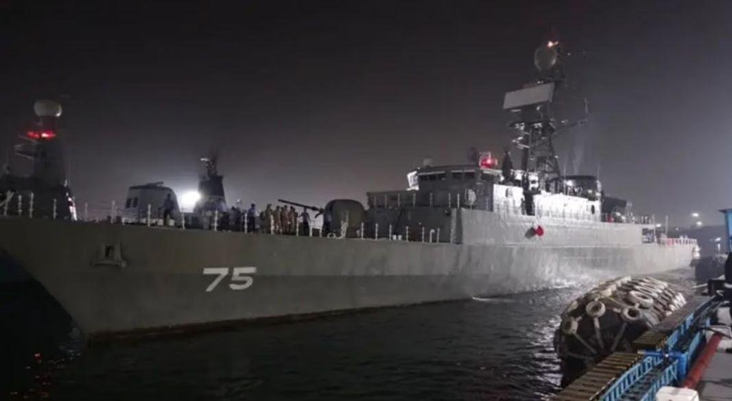 ইরানি যুদ্ধজাহাজ ‘আইরিস ডেনা’