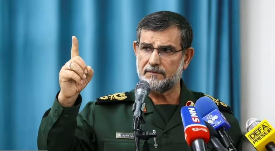 ইরানি রেভল্যুশনারি গার্ড কর্পসের (আইআরজিসি) নৌ-কমান্ডার আলী রেজা তাংসিরি। ছবি: সংগৃহীত