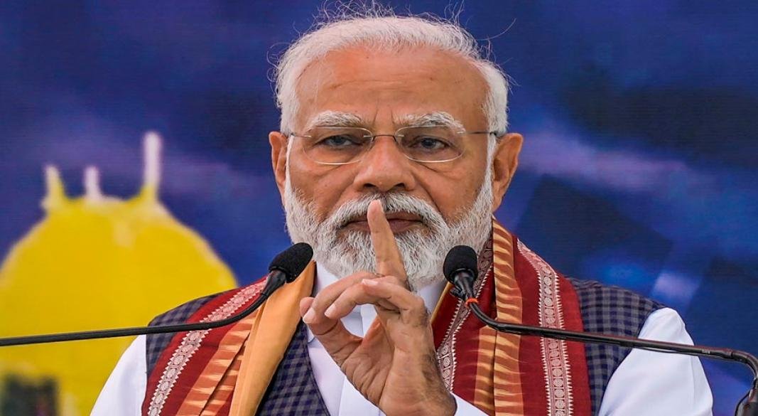 মোদির ঘাঁটিতেই ভোটার তালিকা নিয়ে বিস্ফোরক অভিযোগ