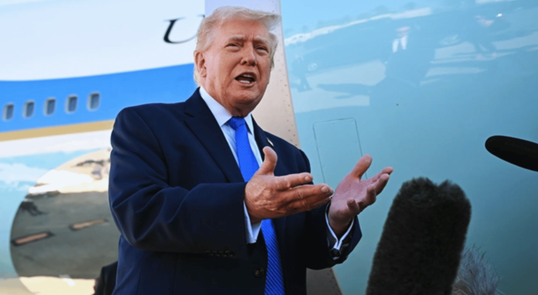 যুক্তরাষ্ট্র–ইরান বৈঠক: ‘বিকল্প পরিকল্পনা নেই’, সতর্কবার্তা ডোনাল্ড ট্রাম্প