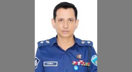 চট্টগ্রামের জেলা পুলিশ সুপার (এসপি) মোহাম্মদ নাজির আহমেদ খাঁন | ছবি: সংগৃহীত
