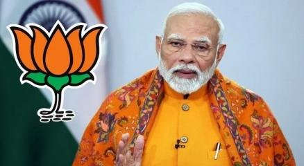 নির্বাচনী ফলাফলের পর সমর্থকদের অভিনন্দন বার্তা গ্রহণ করছেন ভারতের প্রধানমন্ত্রী নরেন্দ্র মোদি। ছবি: সংগৃহীত