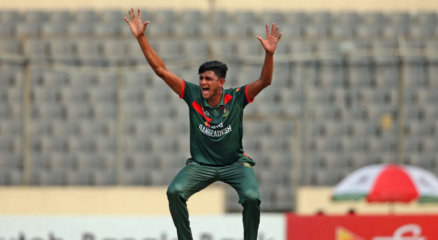 আইসিসির এপ্রিল সেরা নাহিদ রানা