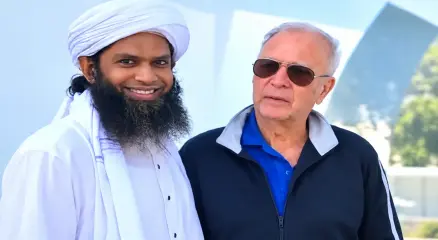 ঈদের নামাজের শব্দ নিয়ে অভিযোগ করতে এসে ইসলাম গ্রহণ করেছেন অস্ট্রেলিয়ার কুইন্সল্যান্ডের বাসিন্দা ব্রায়ান। ছবি: সংগৃহীত