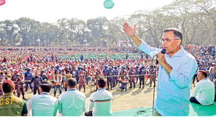 বিএনপির নির্বাচনী জনসভায় বক্তব্য দেন দলের চেয়ারম্যান তারেক রহমান। গতকাল যশোর উপশহর কলেজ মাঠে | ছবি: বিএনপির প্রেস উইং